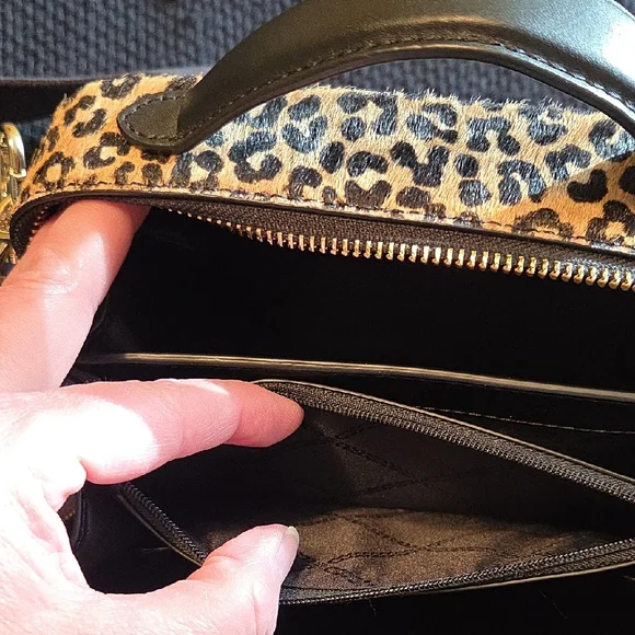 Michael Kors NWT Animal Print Calf Hair Satchel w/Black Leather Trim - Picture 9 of 12